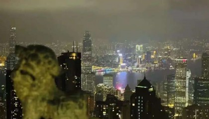 许家印香港豪宅疑似违建5000尺