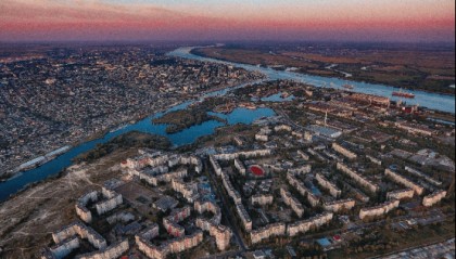 血拼一夜！俄军敢死队冲入赫尔松，远火大开杀戒，乌军机器人参战