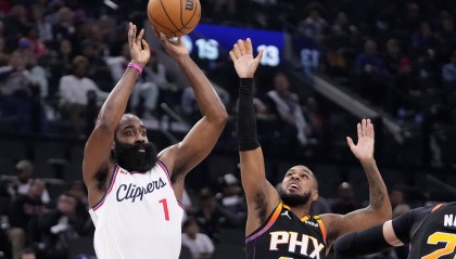 21分逆转!哈登25+10+13布克40分 快船不敌太阳吞2连败