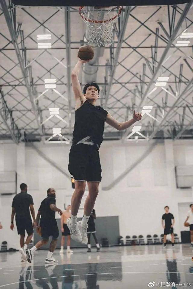 NBA选秀大会：中国小将杨瀚森首轮第16顺位被灰熊选中