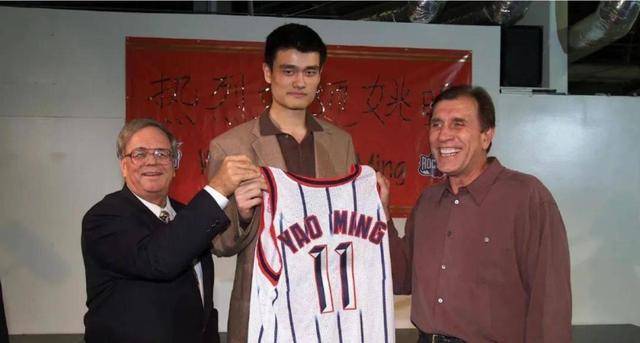 NBA选秀大会：中国小将杨瀚森首轮第16顺位被灰熊选中