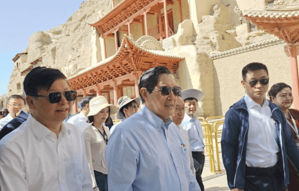 结束访陆之行，马英九返台受访，直面两岸统一大业，岛内态度有变