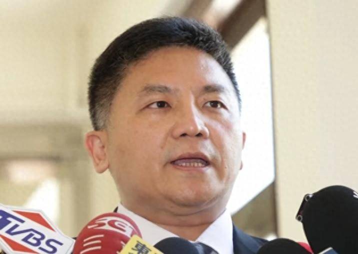 民进党秘书长因“大罢免”失败请辞，蓝营民代点名3人更该请辞