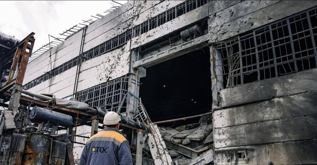 普京终于打七寸了，俄军一个月把电力全炸烂，乌克兰撑不到150天